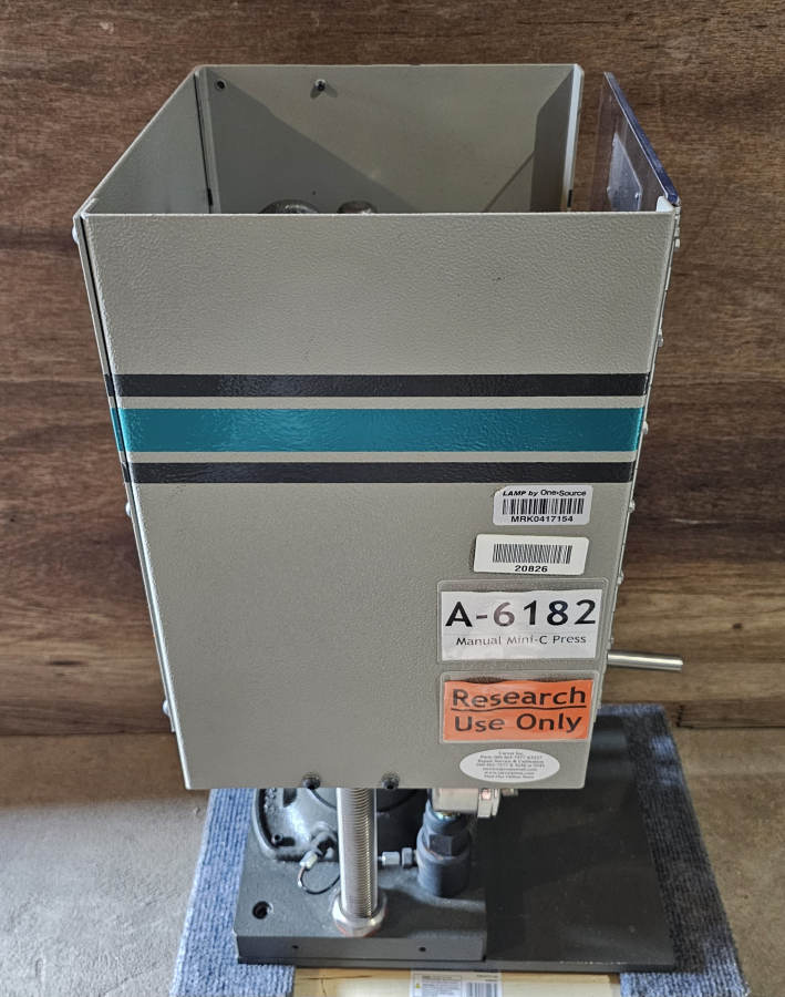 Carver 3850 Bench Top Standard Unheated Press, photo 10 of 19