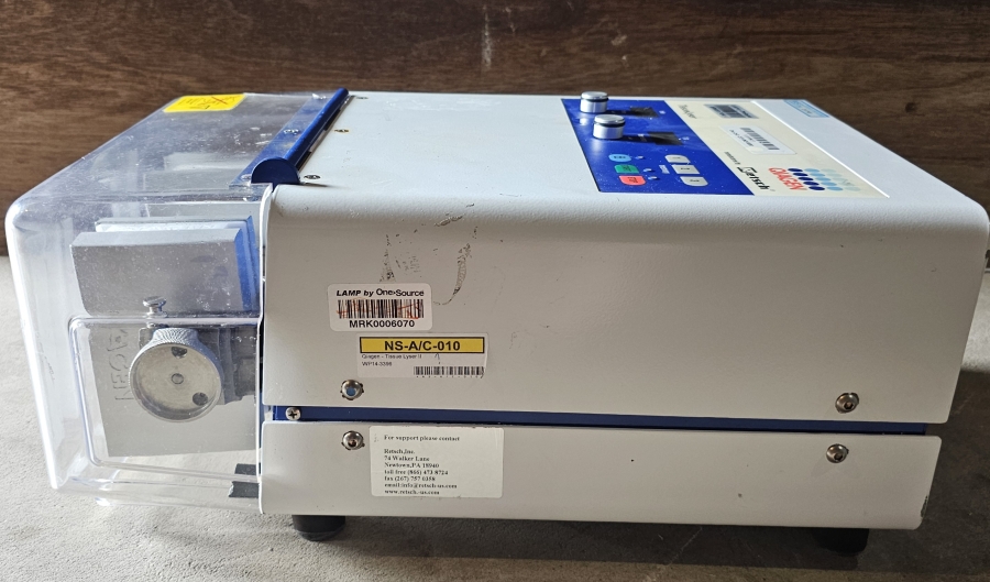 85210 TissueLyser Qiagen Universal Laboratory Mixer-Mill Disruptor, photo 21 of 23
