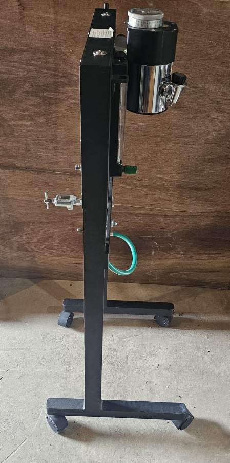 VetEquip Rolling Veterinary Isoflurane Vaporizer Cart + Manifold + Tubing, photo 4 of 18