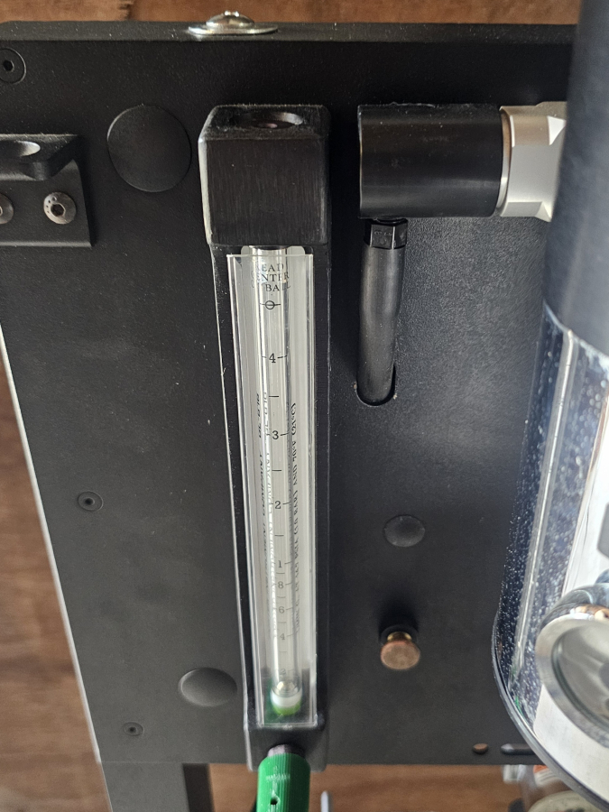 VetEquip Rolling Veterinary Isoflurane Vaporizer Cart + Manifold + Tubing, photo 8 of 18