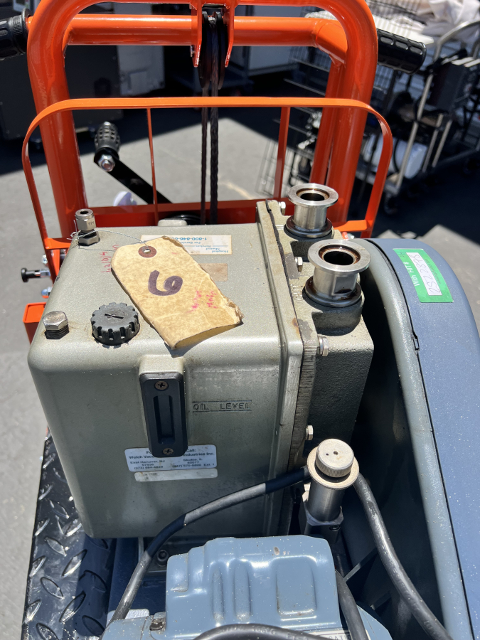 Welch 1402N Chemstar Duo-Seal Belt-Driven Vacuum Pump + C63CXGZP Motor pump 6, photo 3 of 6