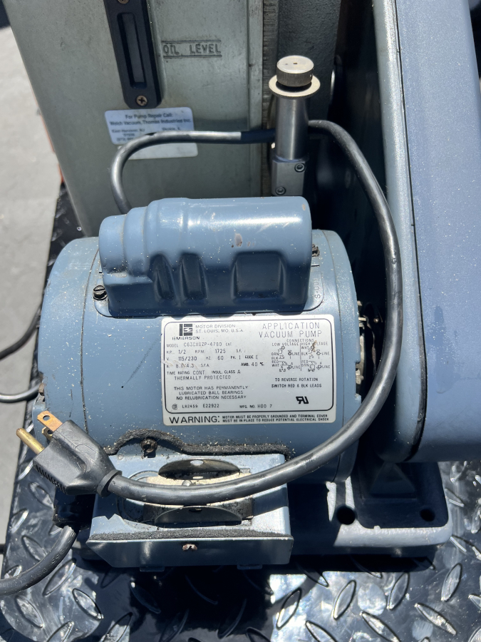 Welch 1402N Chemstar Duo-Seal Belt-Driven Vacuum Pump + C63CXGZP Motor pump 6, photo 4 of 6