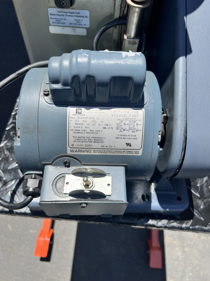 Welch 1402N Chemstar Duo-Seal Belt-Driven Vacuum Pump + C63CXGZP + Filter pump 10, photo 4 of 7