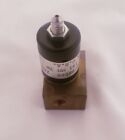 HPG1544-60560 aka 19251-60560 Split/splitless injection port (100 PSI 1X1 MM 24VDC), photo 2 of 6