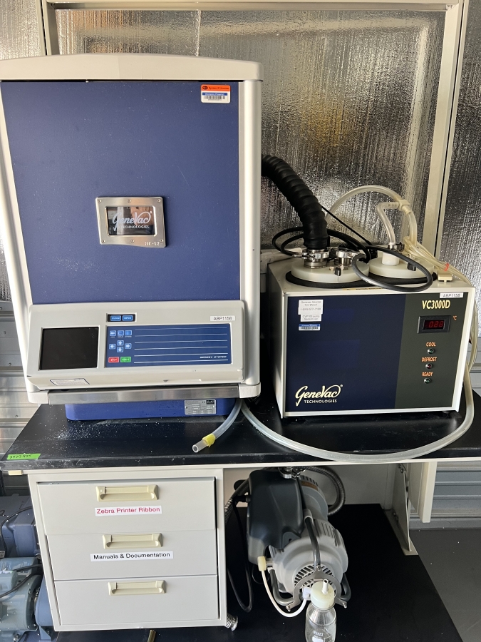 GeneVac Series II HT-12 Evaporator w/ VC3000D , photo 9 of 9