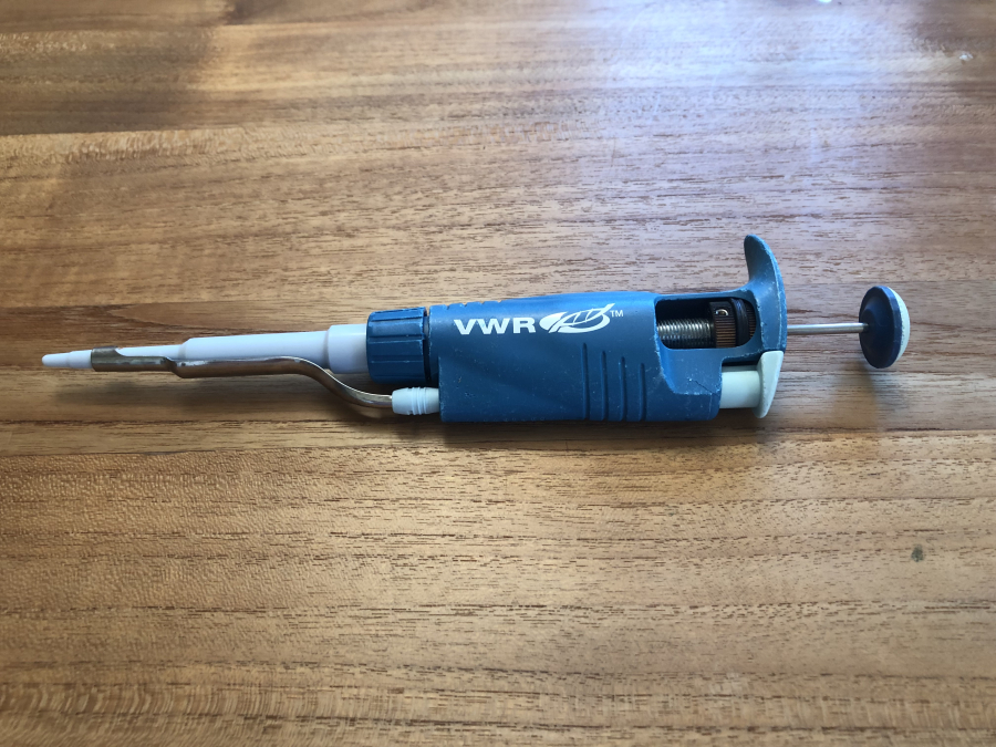 VWR 10/100 ul Microliters Single-Channel Pipette Ergonomic Micropipette, photo 1 of 9