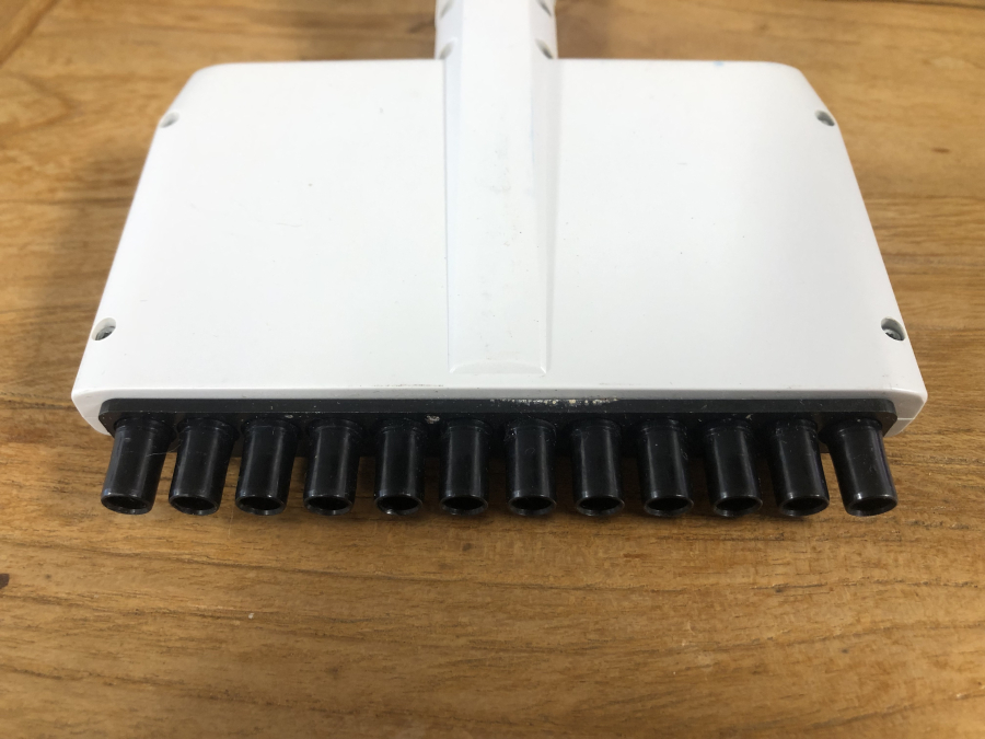 Biohit ePet 50-1200 uL 12-Channel Multi-Channel Pipette Electronic Pipettor, photo 4 of 5