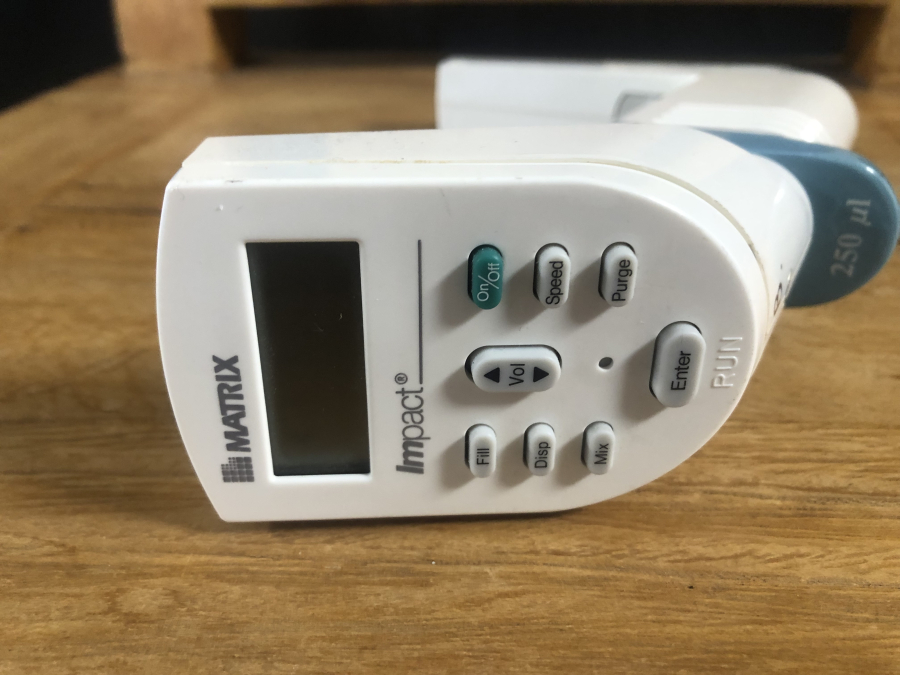 Matrix Impact 12-Channel 250 uL Electronic Multi-Channel Pipette Thermo, photo 3 of 5
