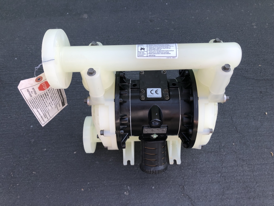 Graco Husky 1040 Air Operated Diaphragm Pump D72911 E05C 42-159, photo 1 of 12