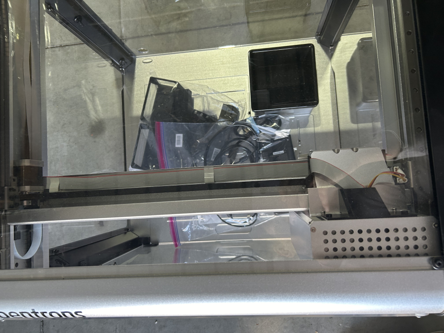 Opentrons OT2 Liquid Handler SN:OT2CEP20191211A05, photo 7 of 11