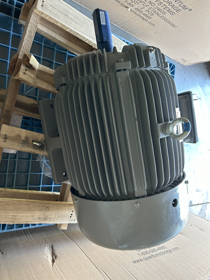 Teco Westinghouse MAX-E1 EP0404 AEHH8N 324T 40 HP Severe Duty Motor 40HP, photo 8 of 10