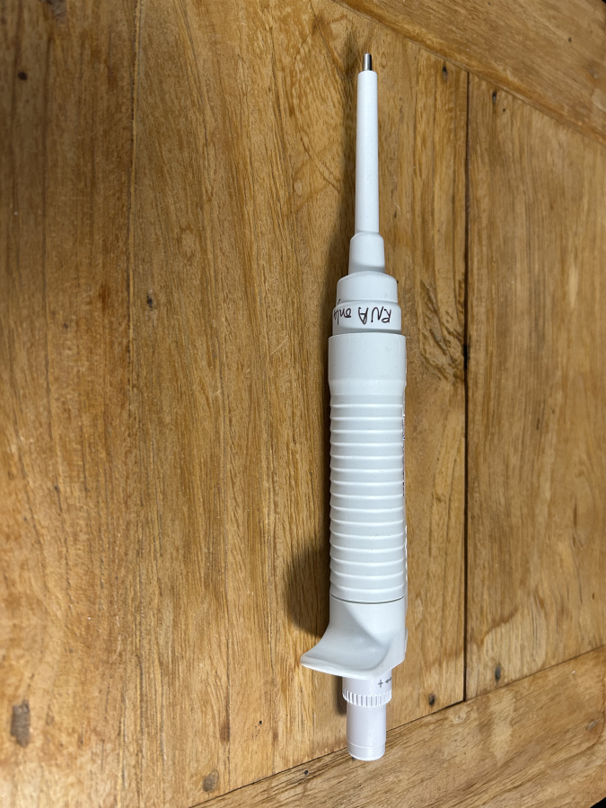 Eppendorf Research PhysioCare 0.5-10 uL Single-Channel Adjustable Pipette, photo 3 of 5
