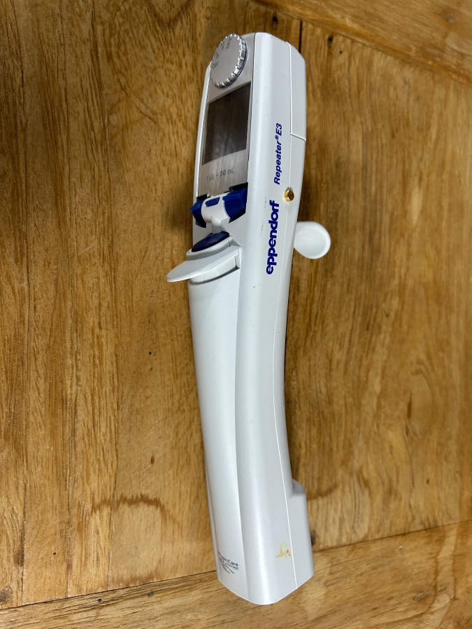 Eppendorf Repeater E3 1 uL-50 mL Electronic Multi-Dispenser Pipette, photo 2 of 4