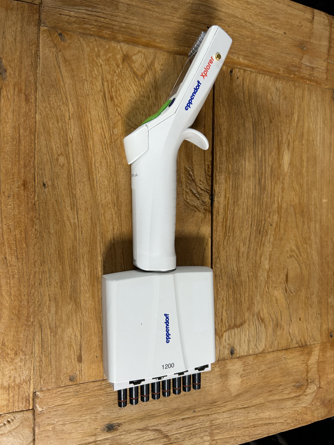 Eppendorf Xplorer 50-1200 uL 8-Channel Multi-Channel Electronic Pipette, photo 2 of 5