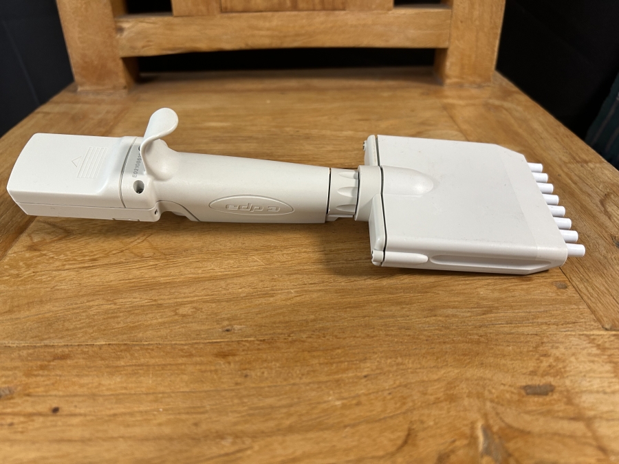 Rainin edp3 20-200 uL LTS 8-Channel Electronic Multi-Channel Pipette, photo 4 of 5