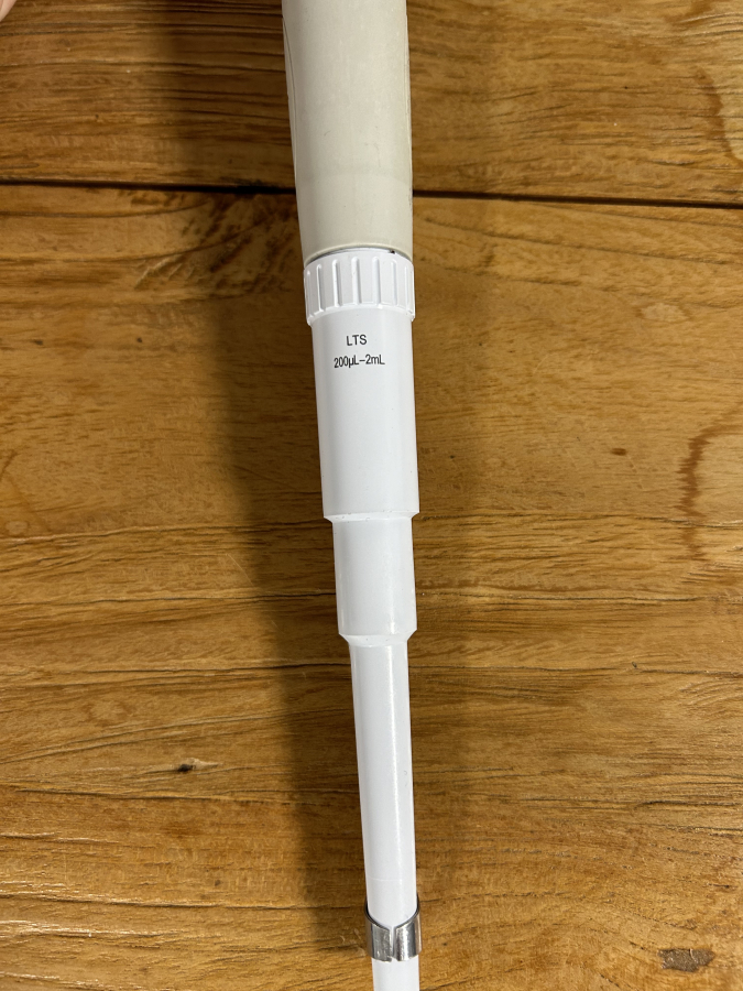 Rainin edp3 LTS 200uL-2mL Single-Channel Electronic Pipette 200-2000, photo 4 of 4