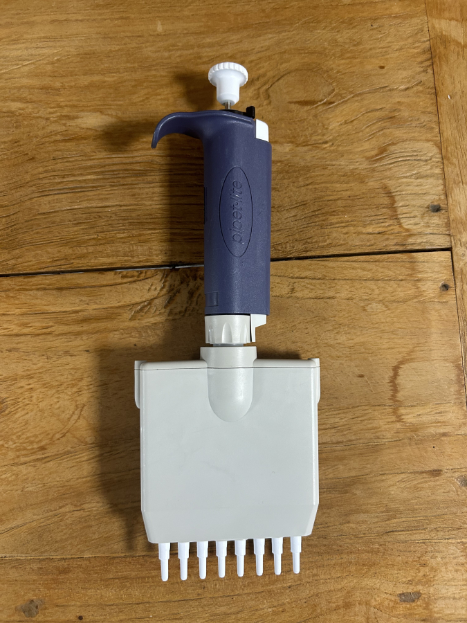 Rainin Pipet-Lite L20 2-20 uL LTS L-20 8-Channel Multi Pipette, photo 3 of 5