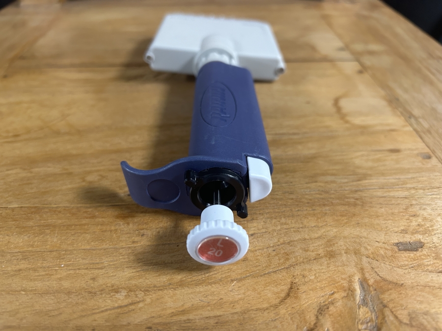 Rainin Pipet-Lite L20 2-20 uL LTS L-20 8-Channel Multi Pipette, photo 5 of 5