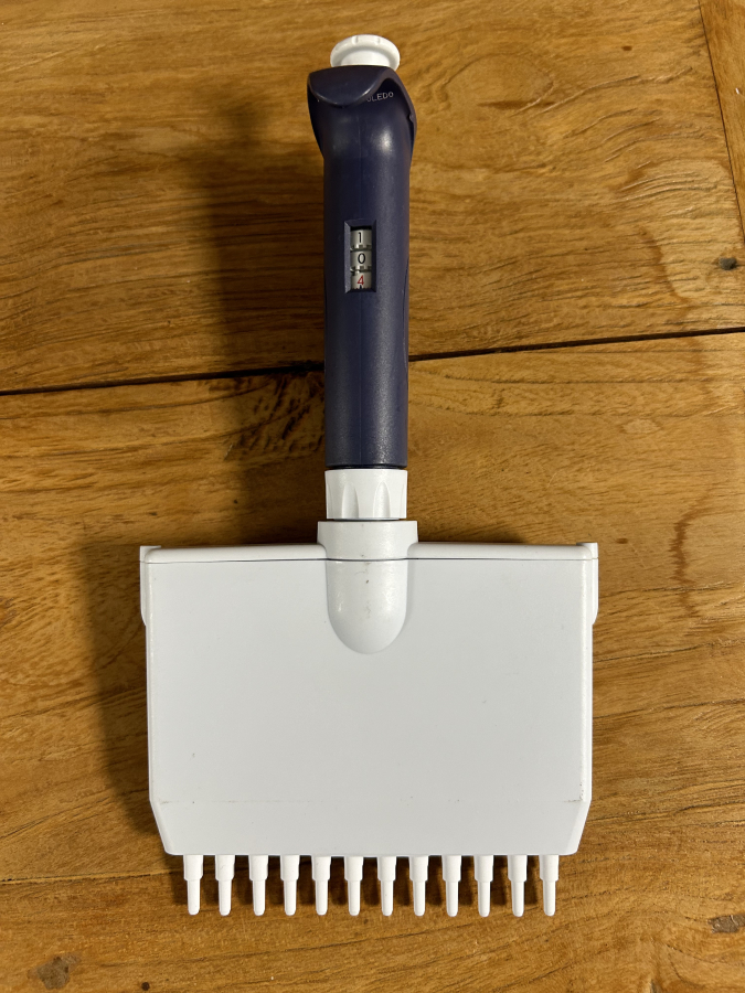 Rainin Pipet-Lite L20 2-20 uL LTS L-20 12-Channel Multi Pipette, photo 3 of 4