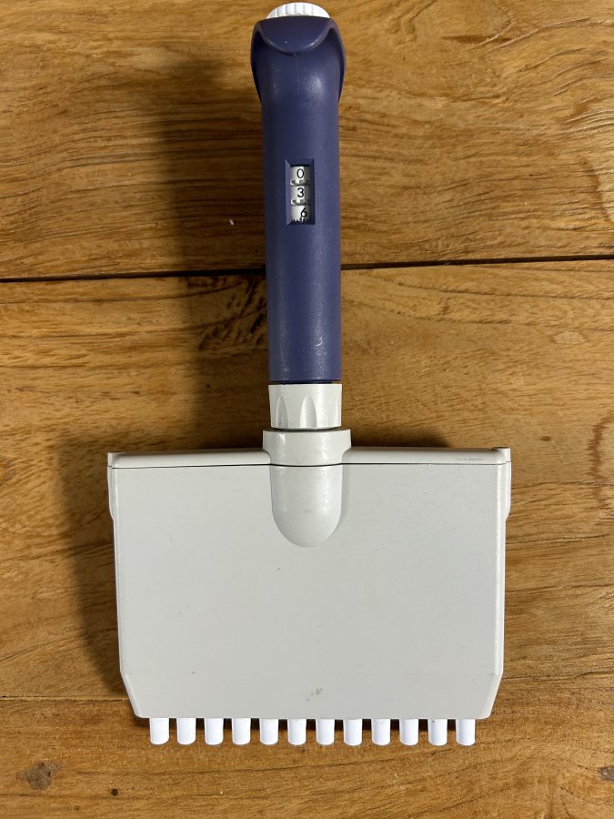Rainin Pipet-Lite L200 20-200 uL LTS L-200 12-Channel Multi Pipette, photo 3 of 5