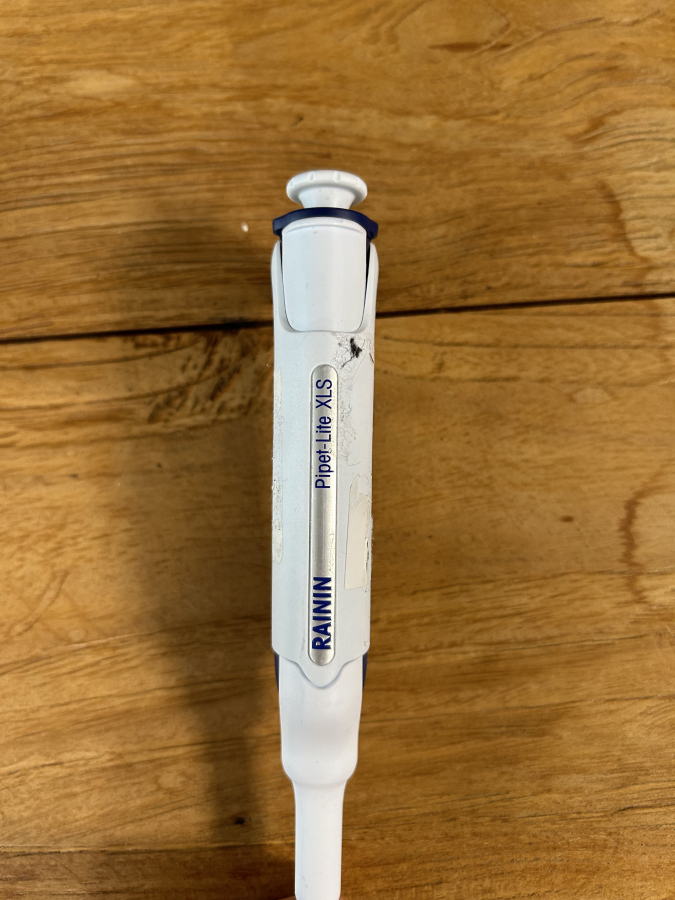 Rainin Pipet-Lite XLS 2-20 uL LTS SL-20 20uL RFID Single-Channel Pipette, photo 3 of 4