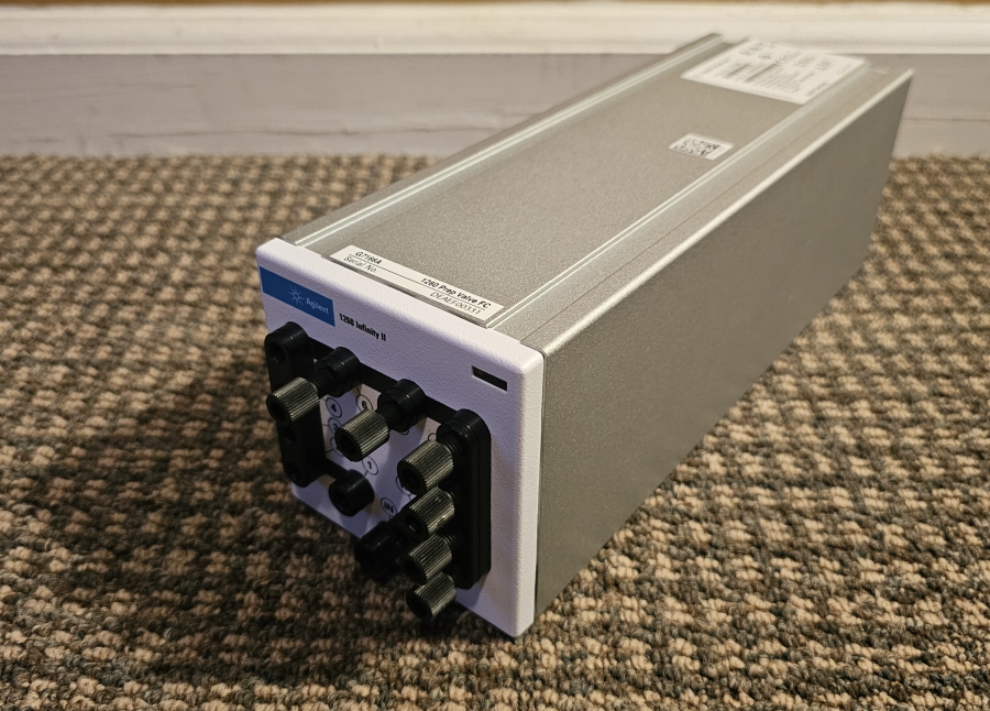 Agilent G7166A 1260 Infinity II Preparative Valve Based Fraction Collector; SN:DEAEF00331/334/430, photo 15 of 16