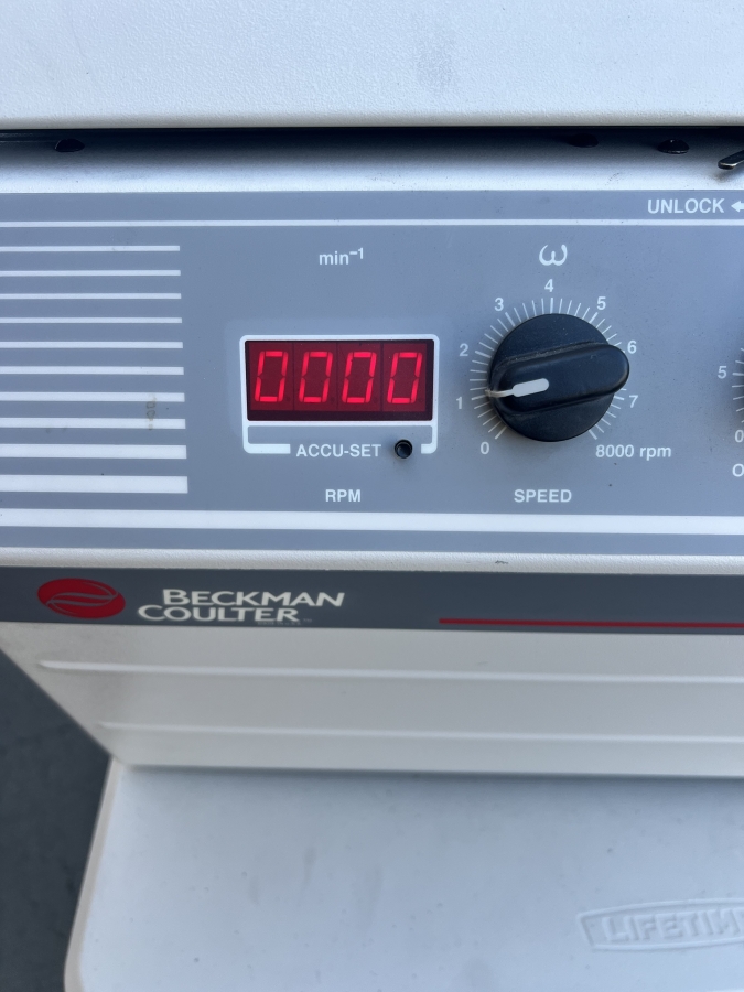 Beckman Coulter Allegra 6 Benchtop Centrifuge with GH-3.8 Swinging Bucket Rotor; SN:ALS02M08, photo 2 of 15