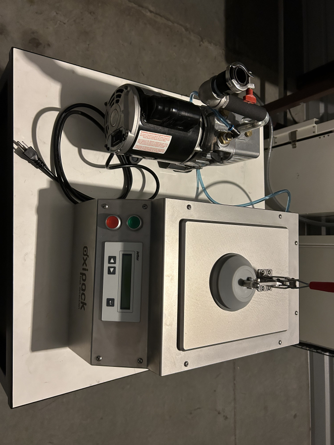 Oxipack 22-OX0310-001 Multi Leak Tester + JB DV-200n Vacuum Pump, photo 1 of 11