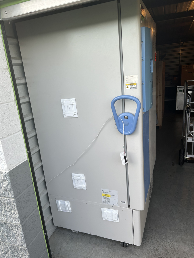 Thermo Forma 900 Series 957 9400D -86 Upright Ultra-Low Temperature Freezer SN:477523-219, photo 2 of 11
