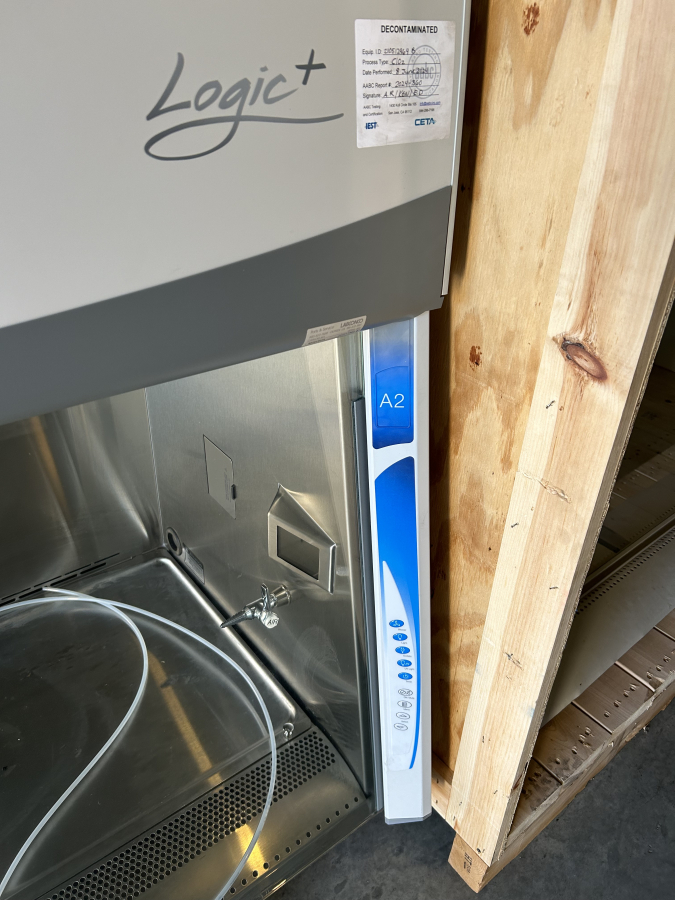 Labconco Logic+ Biosafety Cabinet 6ft Class II 302619101 Type A2 Purifier; SN# 210512964, photo 3 of 13