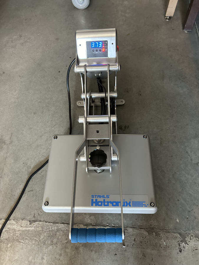 Stahls Hotronix STX11 Auto Open Clam Heat Thermal Transfer Press 11"-15"; SN:201502827, photo 1 of 10