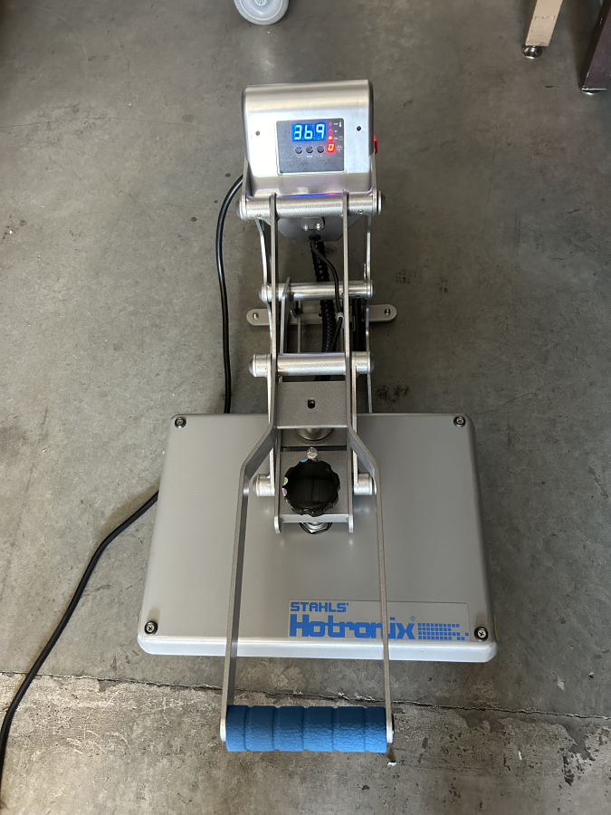 Stahls Hotronix STX11 Auto Open Clam Heat Thermal Transfer Press 11"-15"; SN:201502827, photo 2 of 10