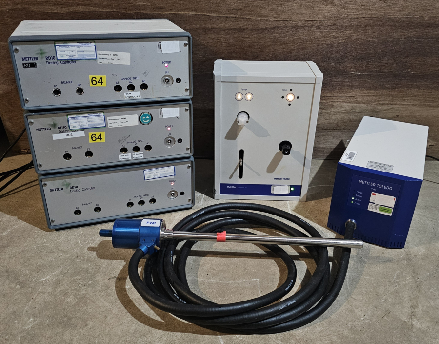 Mettler Toledo Innovative Instruments Dispenser Box, Dosing Controllers and PVM V819 Particle Shape Size Analyzer, photo 4 of 33