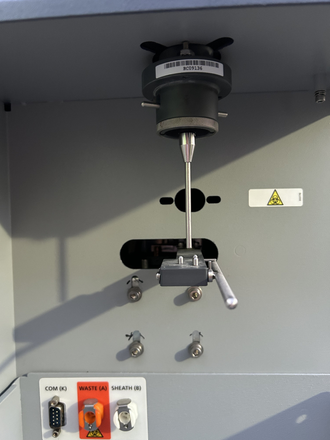 BD Biosciences 335860 BD FACSCANTO Flow Cytometer; SN:V03600020, photo 12 of 13