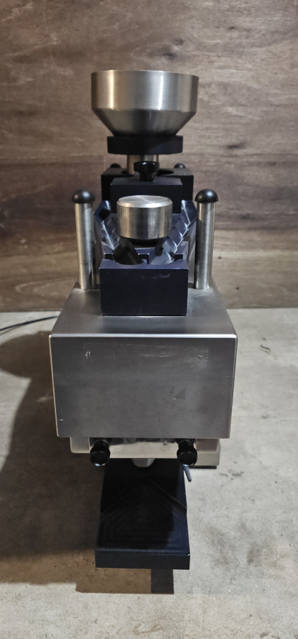 Swiftpack Automation Swiftcount Pill Tablet Capsule Counter Vibratory Bowl-fed SS; SN:M3101, photo 1 of 16