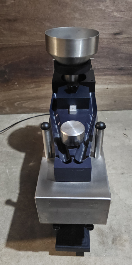 Swiftpack Automation Swiftcount Pill Tablet Capsule Counter Vibratory Bowl-fed SS; SN:M3101, photo 2 of 16