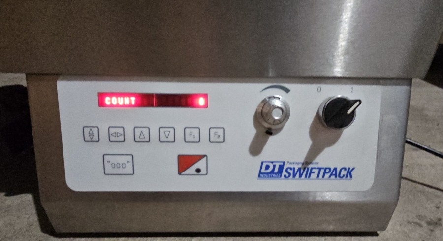 Swiftpack Automation Swiftcount Pill Tablet Capsule Counter Vibratory Bowl-fed SS; SN:M3101, photo 9 of 16