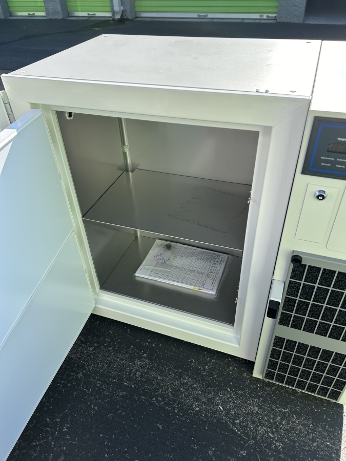Eppendorf New Brunswick Innova U101-86 Ultra-Low Freezer U9420-0000; SN:F101LG551916, photo 10 of 14