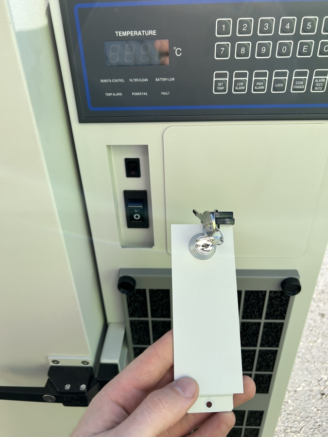 Eppendorf New Brunswick Innova U101-86 Ultra-Low Freezer U9420-0000; SN:F101LG551916, photo 2 of 14