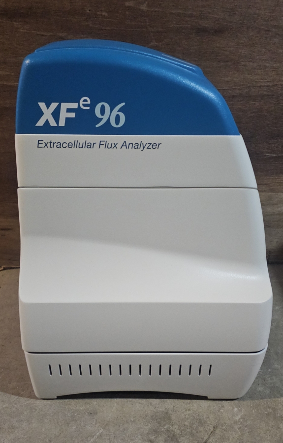 Seahorse Bioscience XFe96 Extracellular Flux Analyzer w/ Touch Computer, Software, Accessories; SN:410187, photo 8 of 23