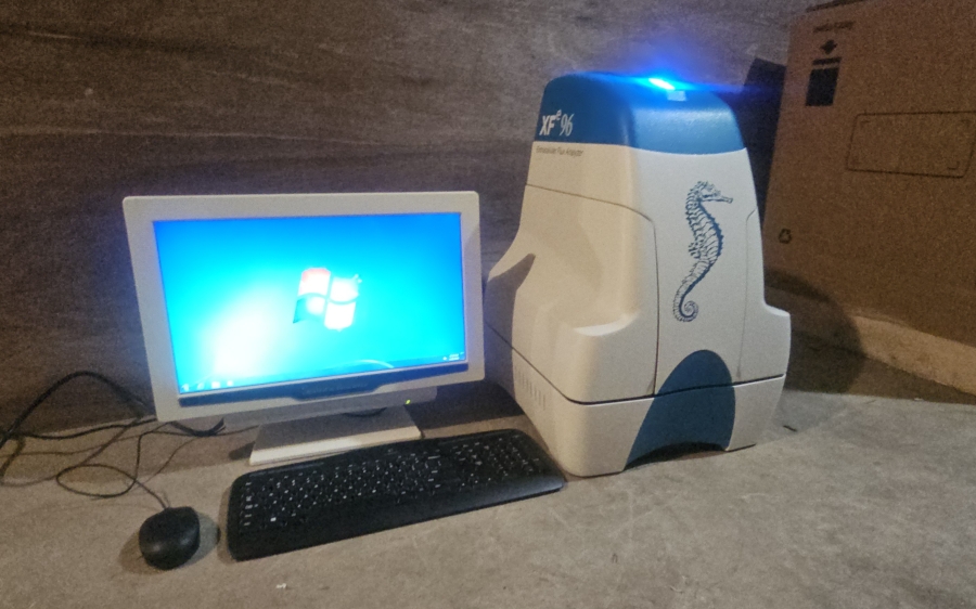 Seahorse Bioscience XFe96 Extracellular Flux Analyzer w/ Touch Computer, Software, Accessories; SN:410187, photo 15 of 23