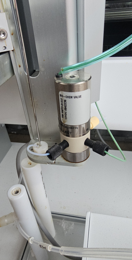 Gilson PREP HPLC System, Incl. GX-271 Liquid Handler w Direct Injection Module; GX Prep Solvent System; 322 Pump; 159 UV-Vis; 506C System Interface; SNs: 261D9/H018/E9J028, photo 3 of 29