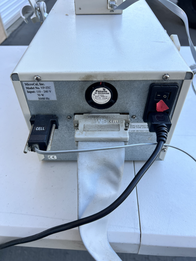 MicroCal VP-ITC Isothermal Titration Micro Calorimeter Microcalorimeter ; SN:04.01.22, photo 3 of 7