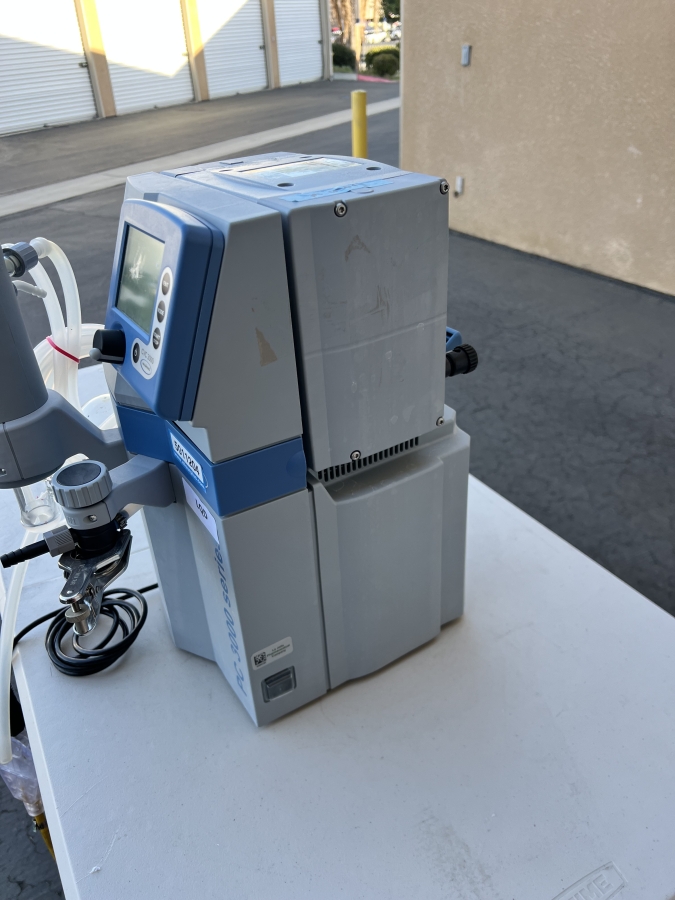 Vacuubrand PC 3004 Vario Pump; SN:44570102, photo 7 of 8