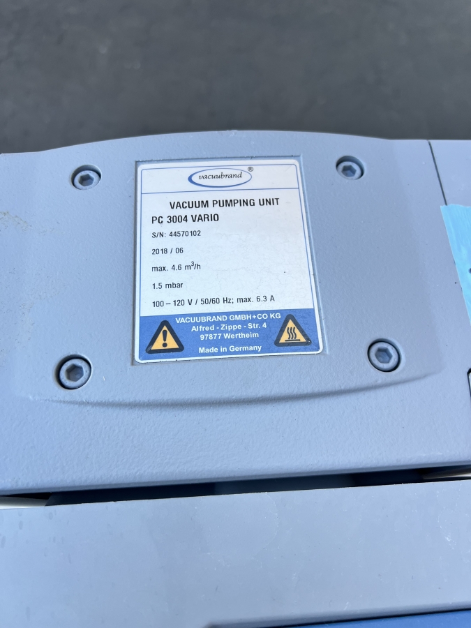 Vacuubrand PC 3004 Vario Pump; SN:44570102, photo 3 of 8