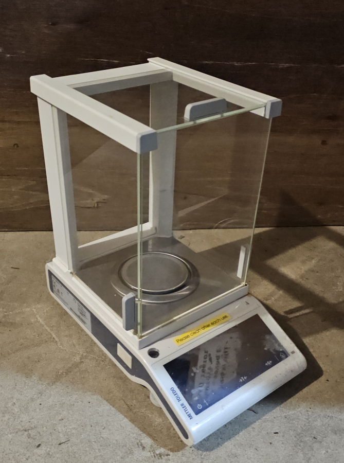 Mettler Toledo MS304TS /00 Analytical Balance 320 g d = 0.1 mg.; SN:B646324513, photo 2 of 13