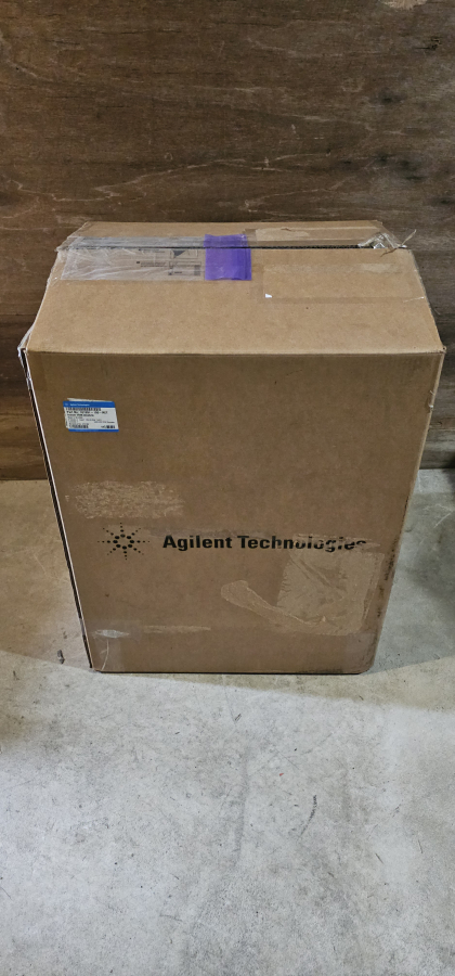 Seahorse Science Extracellular Flux Analyzer w/ Monitor; SN:410188, photo 4 of 52