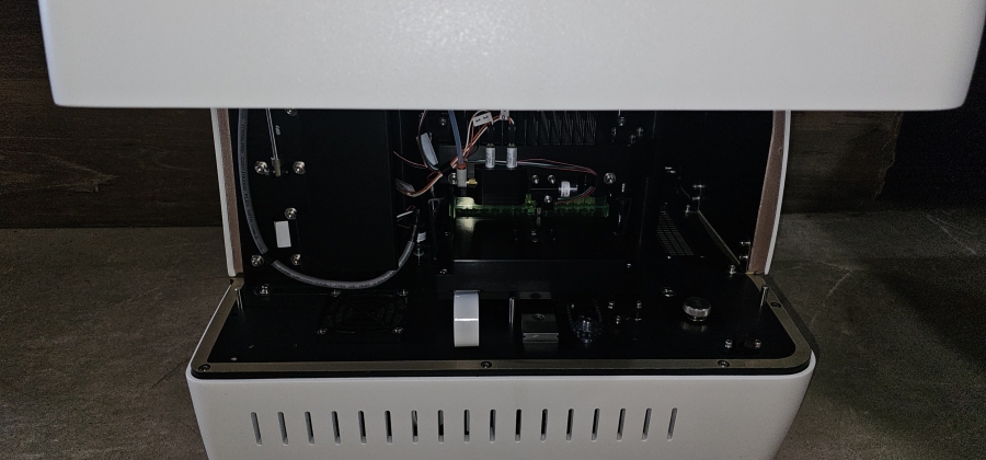 Seahorse Science Extracellular Flux Analyzer w/ Monitor; SN:410188, photo 14 of 52