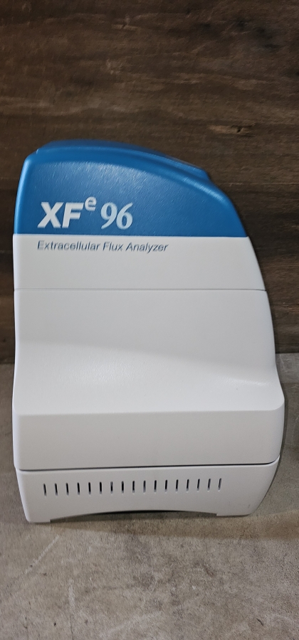Seahorse Science Extracellular Flux Analyzer w/ Monitor; SN:410188, photo 15 of 52