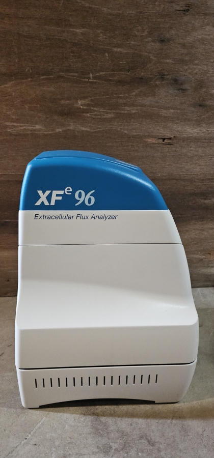 Seahorse Science Extracellular Flux Analyzer w/ Monitor; SN:410188, photo 16 of 52